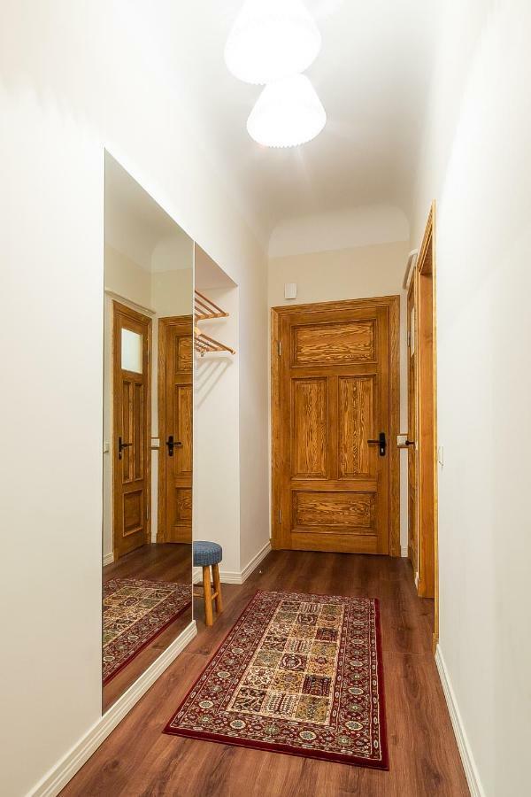 شقة Stories Writer'S Ap 40Sqm Renovated Free Parking ريغا المظهر الخارجي الصورة