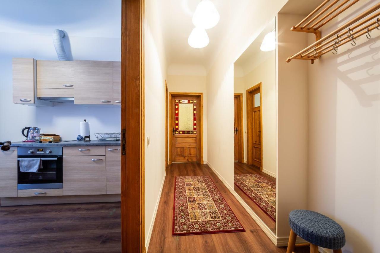 شقة Stories Writer'S Ap 40Sqm Renovated Free Parking ريغا المظهر الخارجي الصورة